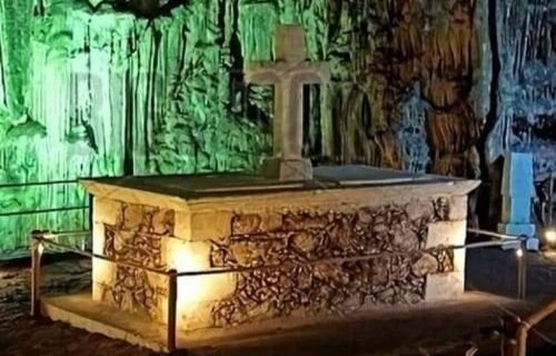 Melidoni-Höhle image