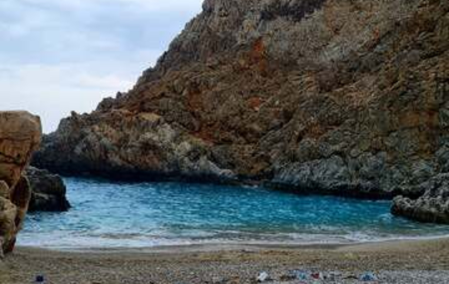 La spiaggia di Katholiko image