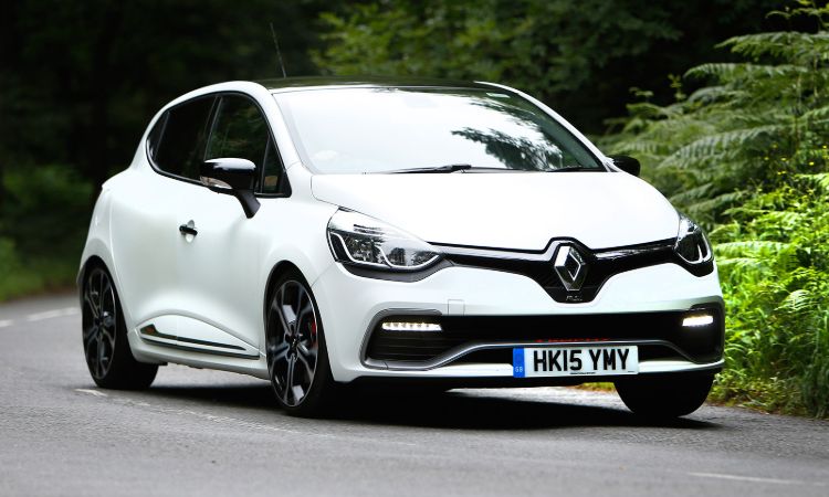 renault-clio-diesel-car-rental